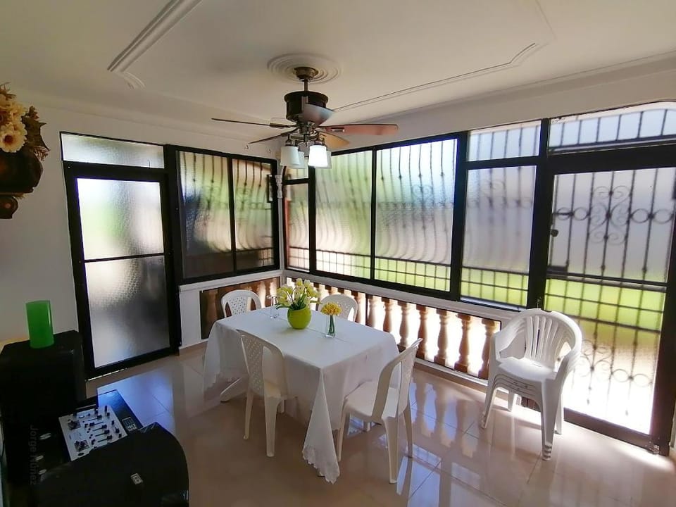 Comfortable and quiet whole house in Santiago. Vacation rental in Santiago de los Caballeros