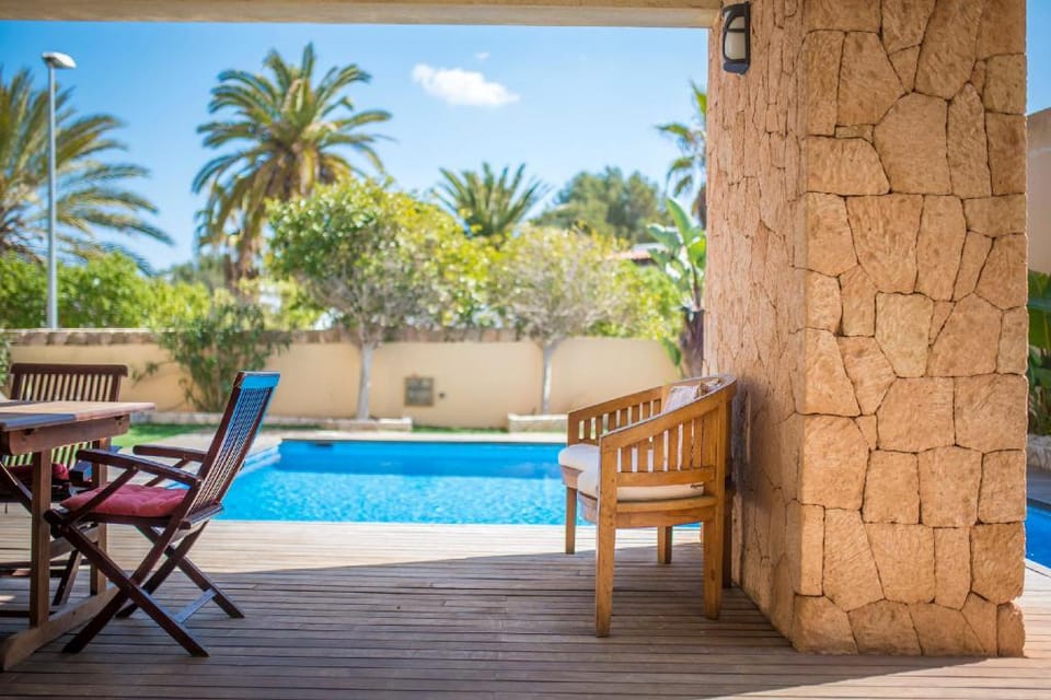Villa Sa Marinada - Piscina y moderna.  Villa in Ibiza
