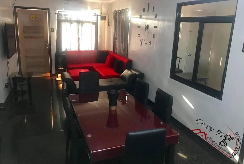 Cozy Pig Vacation rental in Angeles