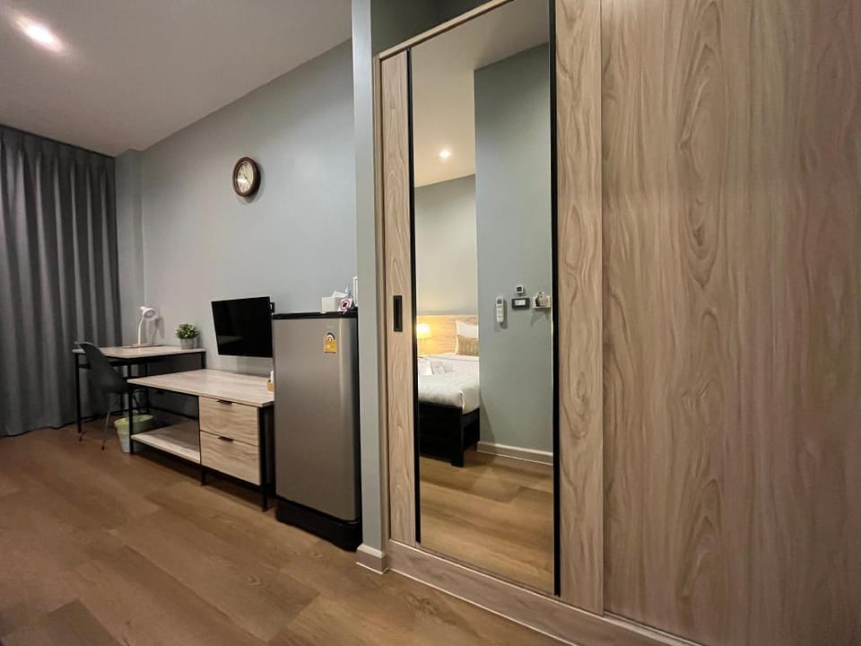Prem Mansion U Thong Apartment in Thailand