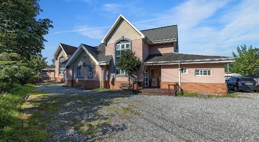 Gapyeong Dochi Vill Pension Vacation rental in Gyeonggi-do