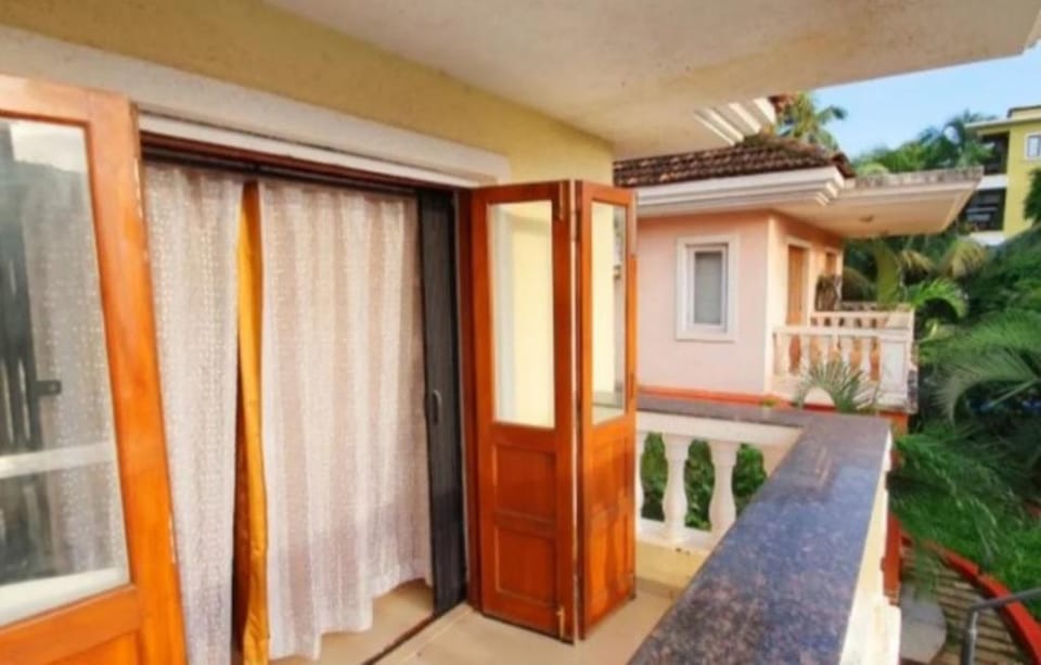 SUS VILLA  - 4BHK DUPLEX POOL VILLA  Near BAGA Apartment in Goa, India