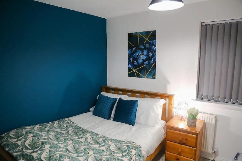 BEST CITY APARTMENTS + SMART TV + PS4 + 3 BEDS Apartment in Nottingham