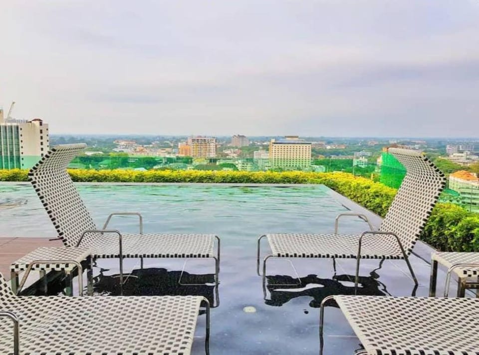 Entire Apt ★ Washer ★ Netflix ★ Pool ★ 46 Sqm Apartment in Chiang Mai