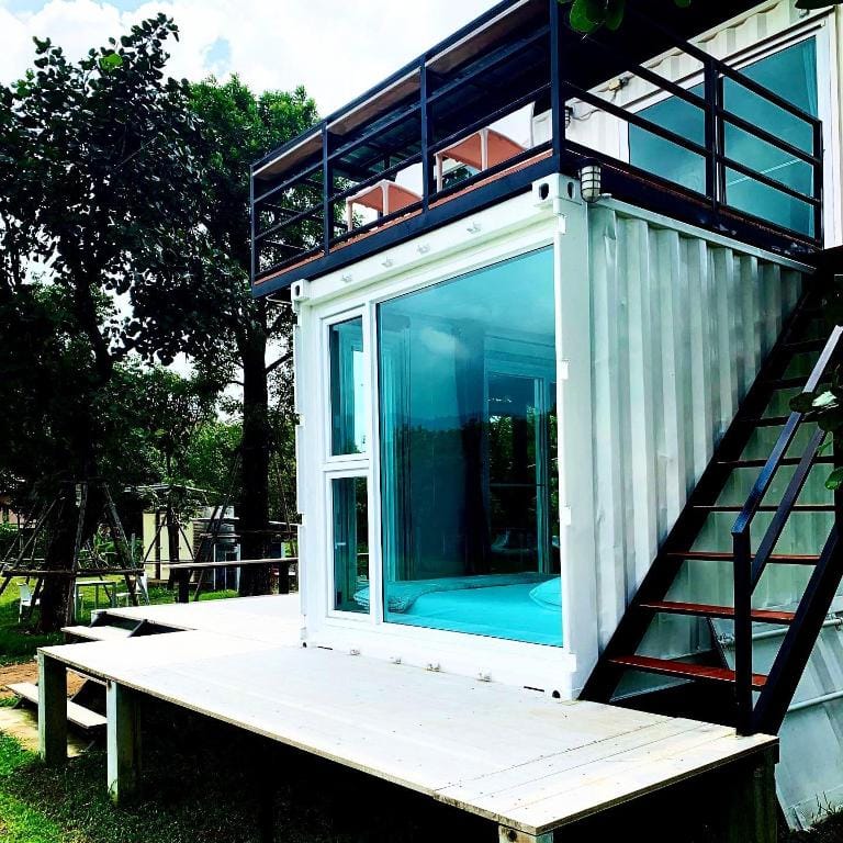 Sgt.Oub Box Villa Garden Villa in Laos