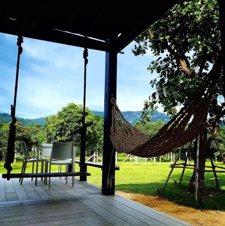 Sgt.Oub Box Villa Garden Villa in Laos