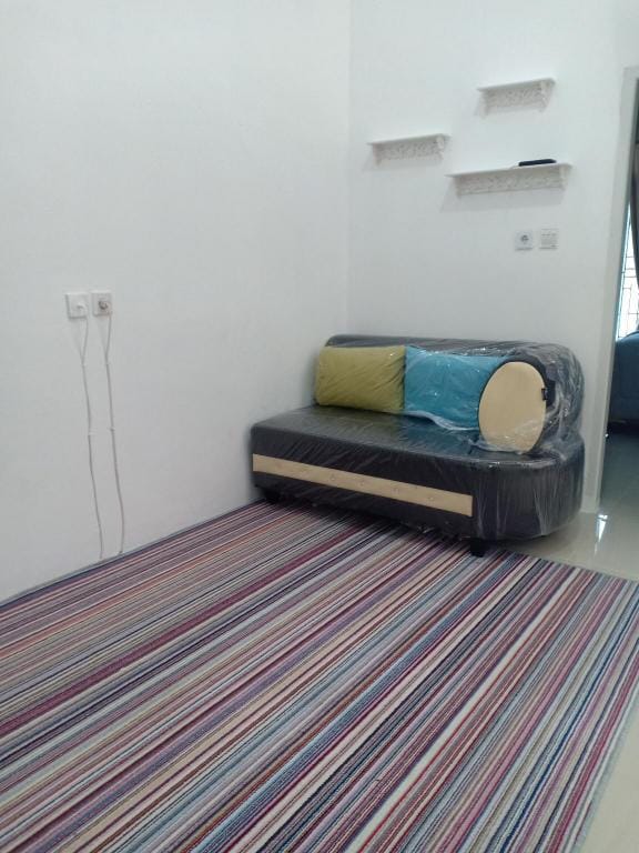 Budi Asih Guest House Syariah Vacation rental in Padang
