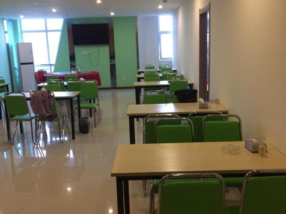 PAI Hotels Heze Chengwu Junhua Bus Terminal Station Hotel in Shandong