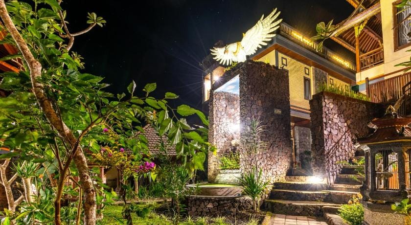 The GARUDA villa & Restaurant Hotel in Bali