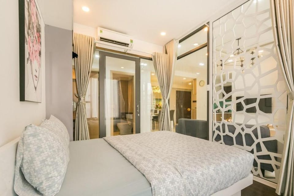 Modern and Cozy 3 BR In The City, near Bui Vien St Apartment in Ho Chi Minh City