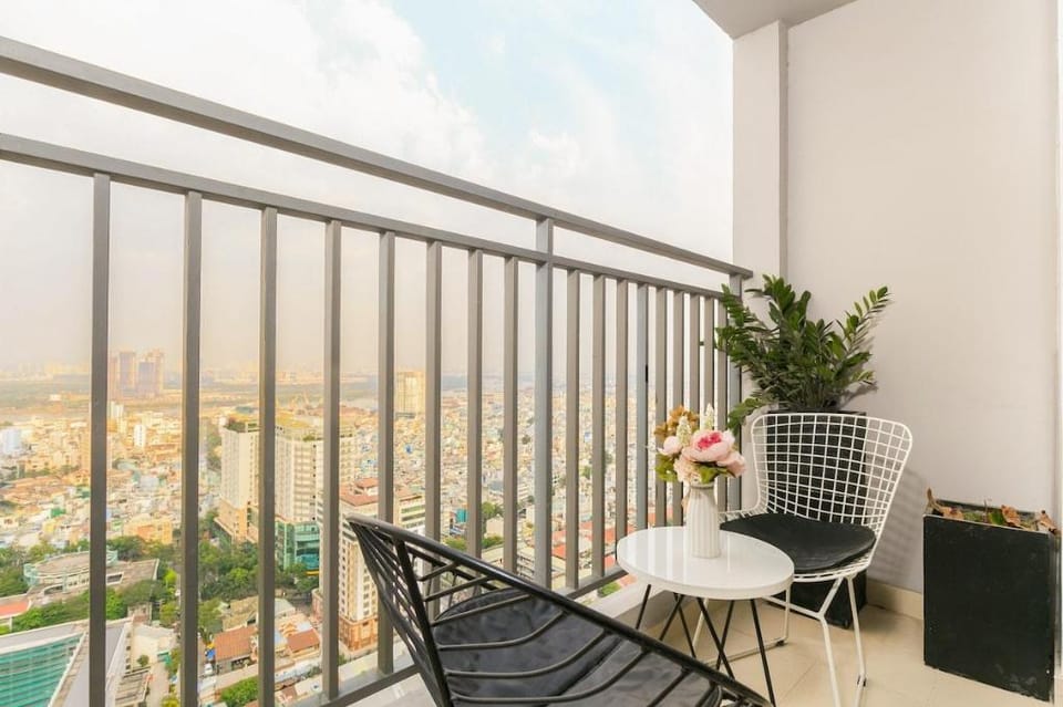 Modern and Cozy 3 BR In The City, near Bui Vien St Apartment in Ho Chi Minh City