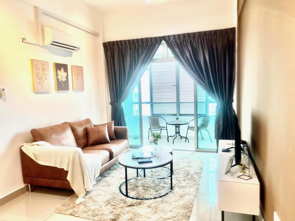 Midori Green 0816 Tmn Mount Austin @JB Apartment in Johor Bahru