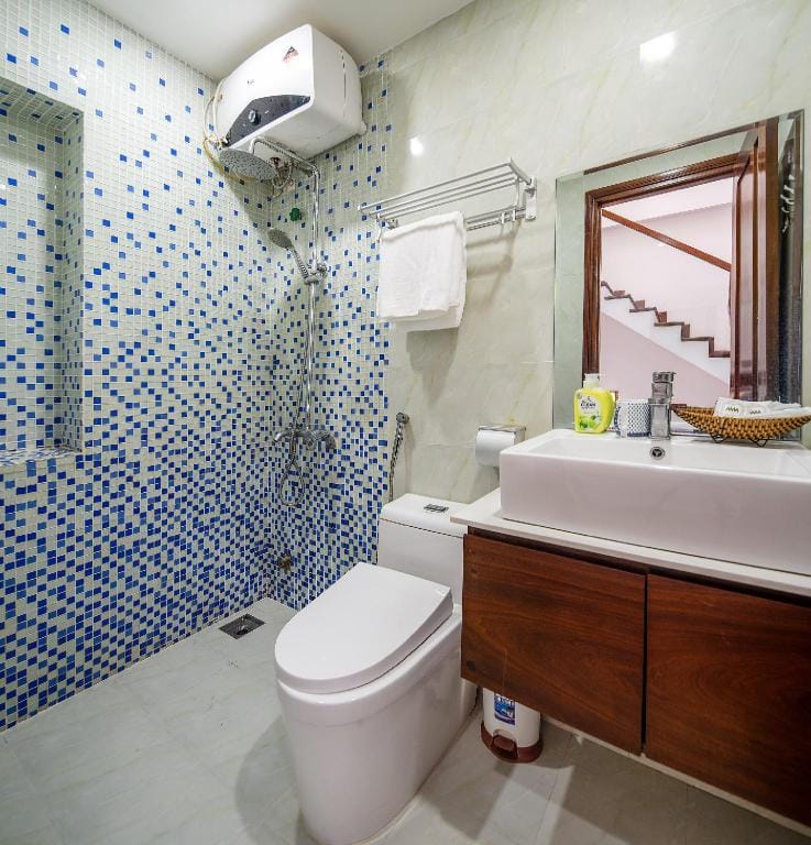  Luxury House-4 Bedroom- 3 Mins walk My Khe Beach Vacation rental in Da Nang