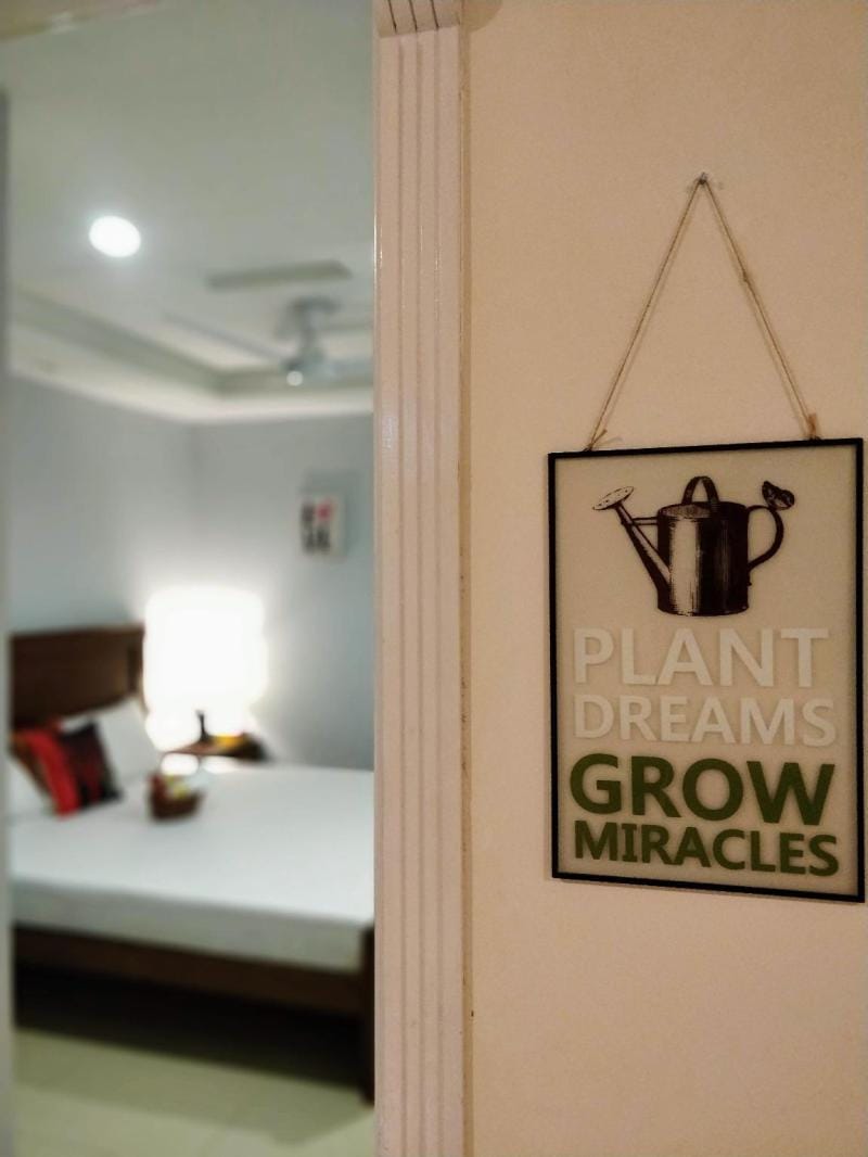 Spotless 2 Bedroom Apartment w/ Elevator Islamabad Apartment in Islamabad
