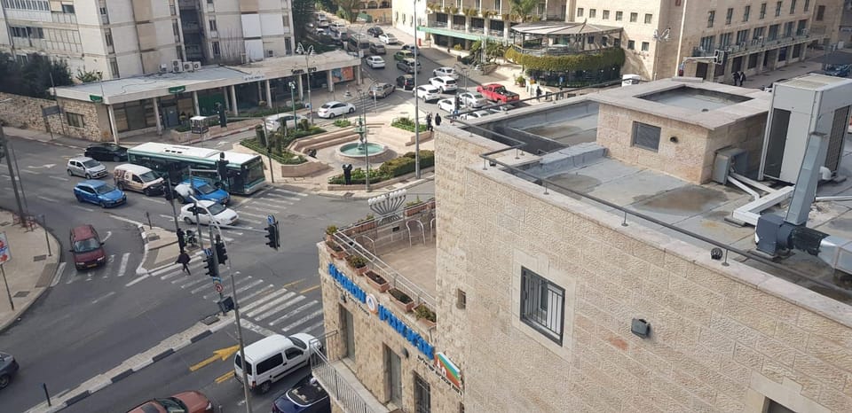 Art Apartment Near Mamila parking/best Location 2 Apartment in Jerusalem
