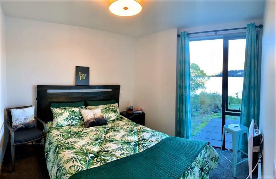 Queenstown’s New Lake view Apartment Apartment in Queenstown