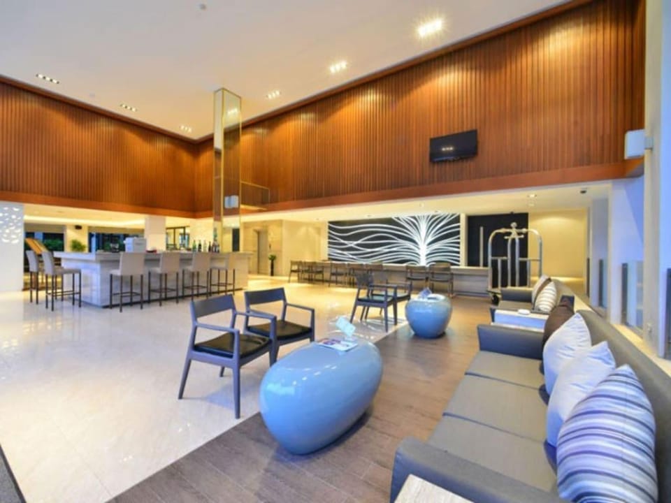 The Charm Resort Patong - Junior suite room Apartment in Patong