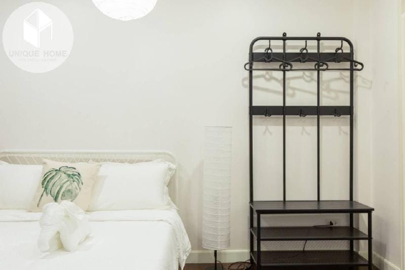 2F&3F in Townhouse @BTS NANA Bar Street/Asok T21 Vacation rental in Bangkok