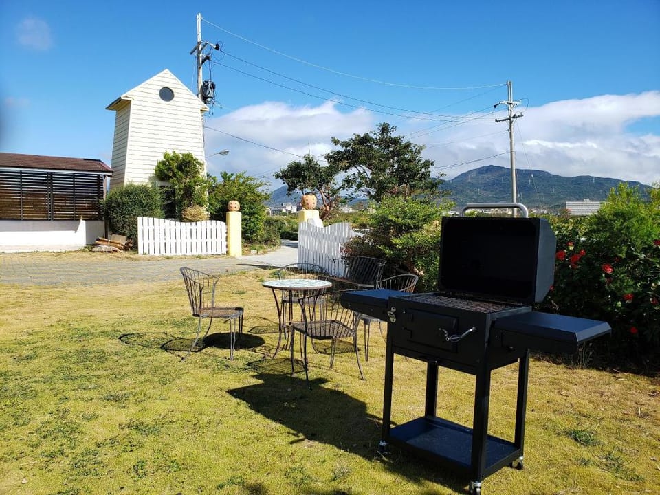 The Jungle House Bed and Breakfast in Hengchun Township