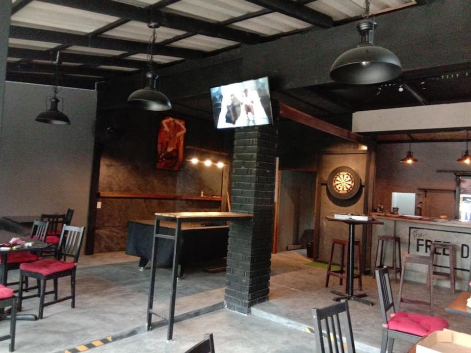 Sleep Whale Lanta Hotel in Sala Dan