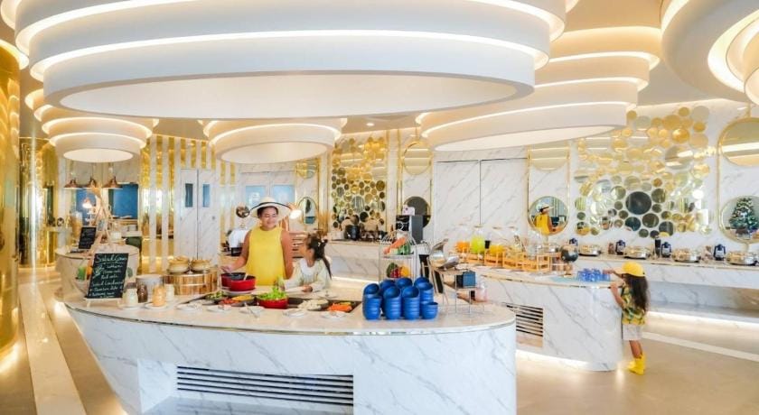 Wyndham La Vita Phuket Hotel in Rawai