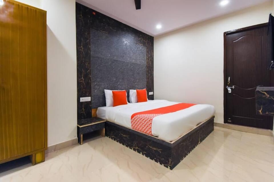 Hotel o Shivaay Phase 1 Mohali Bus Terminal Hotel in Chandigarh