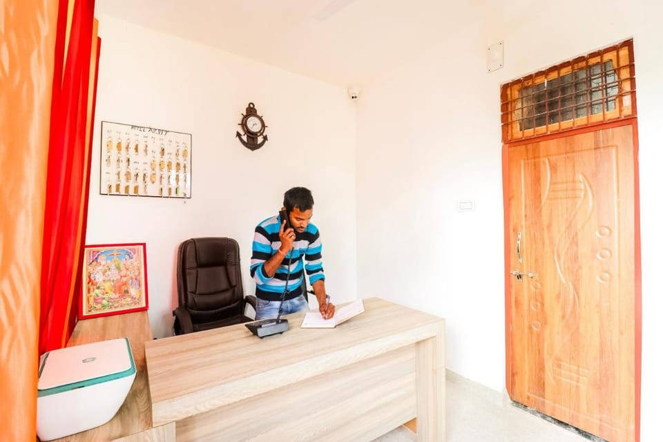 Hotel O by OYO Arpit Hotel Jhusi Railway Station Hotel in Uttar Pradesh