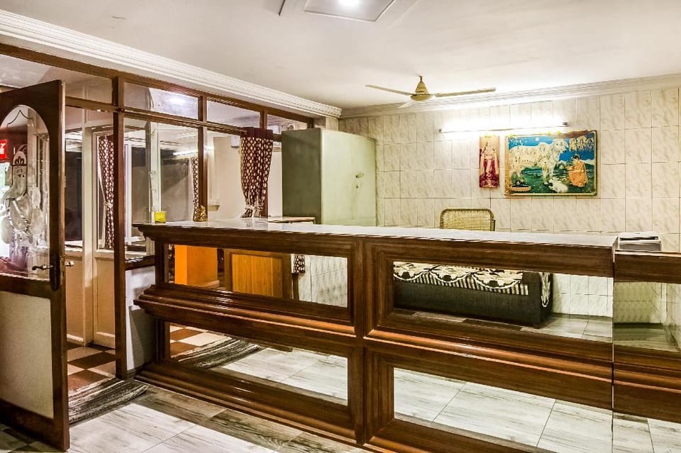 SPOT ON Sri Surya Lodge Hotel in Guntur