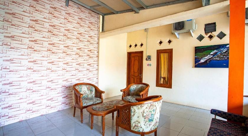 SPOT ON 2875 Kost Pandawa Syariah Hotel in Indonesia
