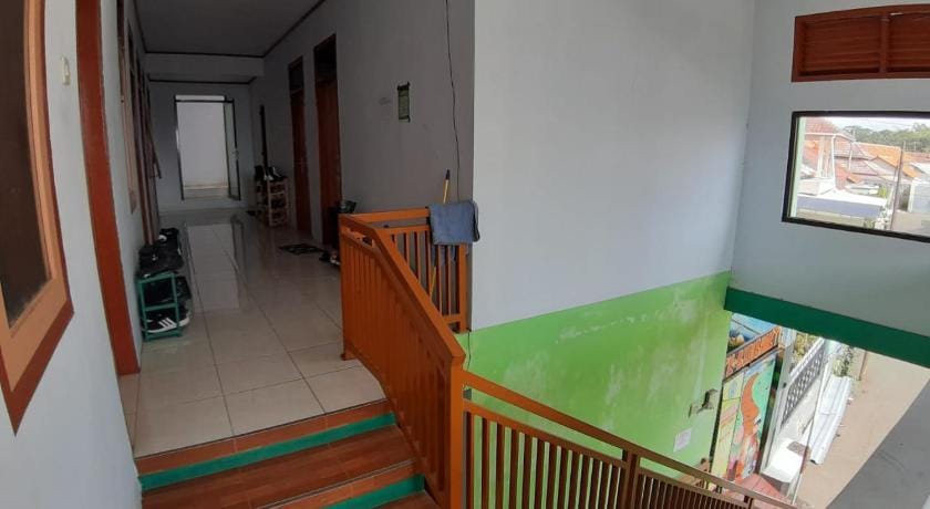 OYO Life 2884 Wisma Jatnika Syariah Hotel in West Java