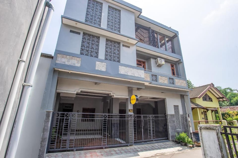 Hotel O Nabila Homestay Hotel in Special Region of Yogyakarta