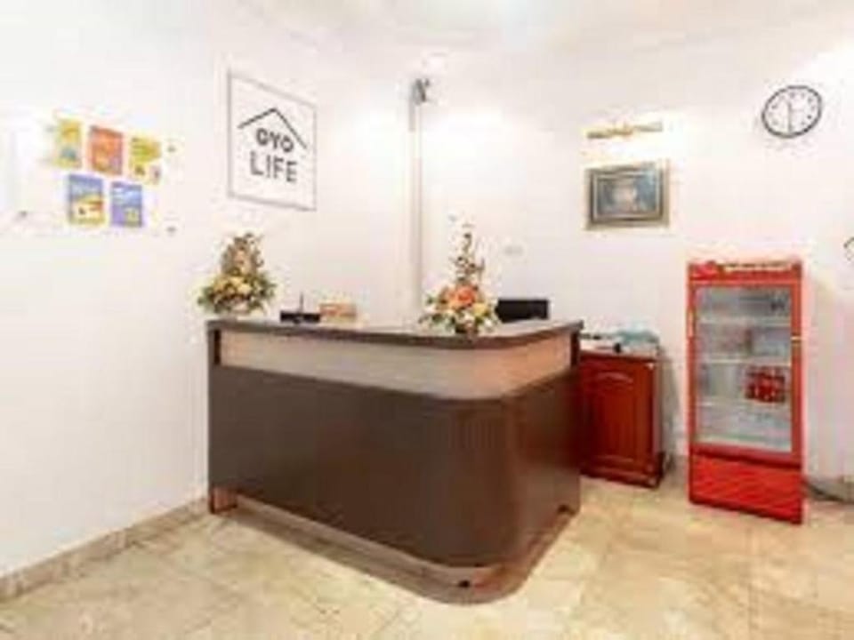 OYO Life 2843 Raz House Syariah Hotel in Indonesia