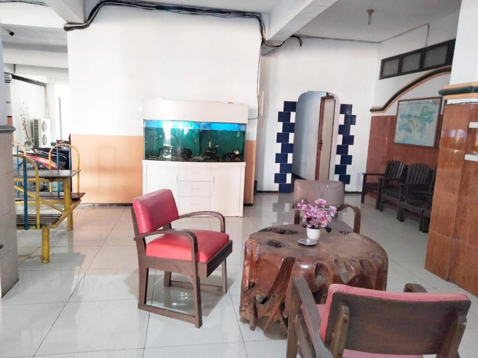 Sartika Hotel Mitra RedDoorz Pati Hotel in East Java