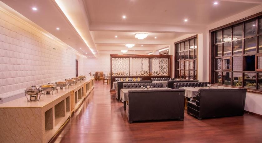 Hotel zomday Hotel in India