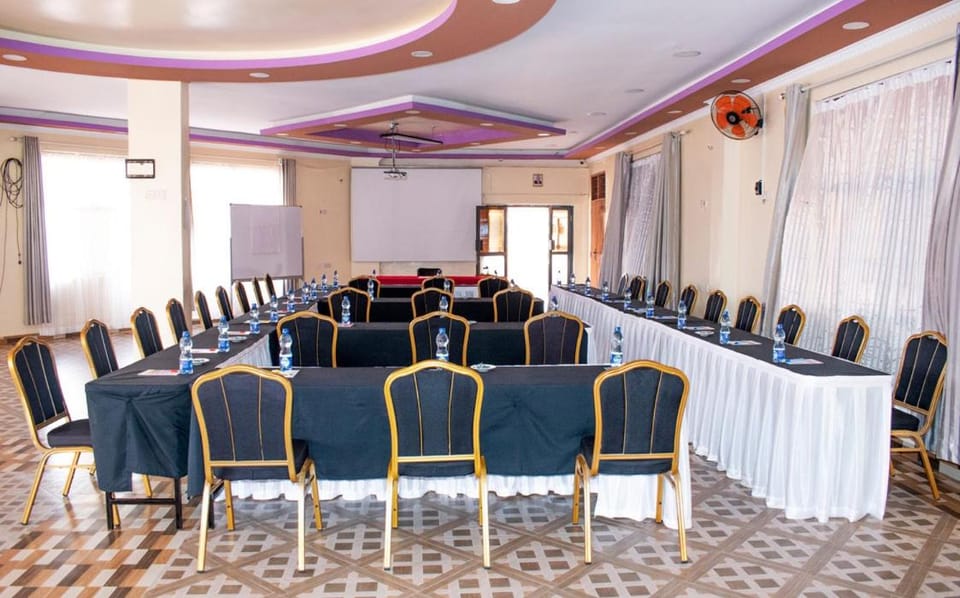 Two Oceans Hotel Voi Hotel in Kenya