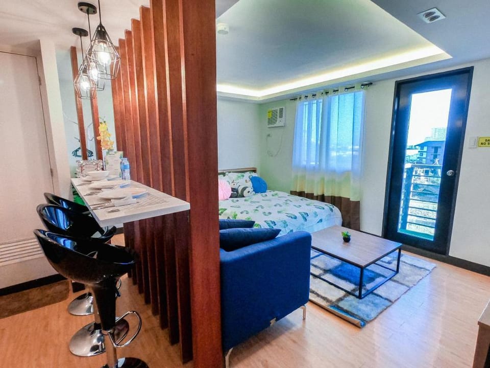 Cozy condo with Netflix and PS4 near to Airport Apartment in Muntinlupa
