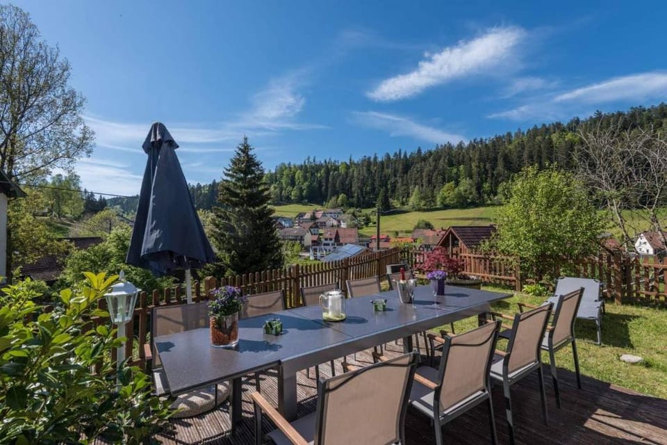 Schwarzwald l Holzhaus Enzklosterle with sauna Vacation rental in Baden-Württemberg