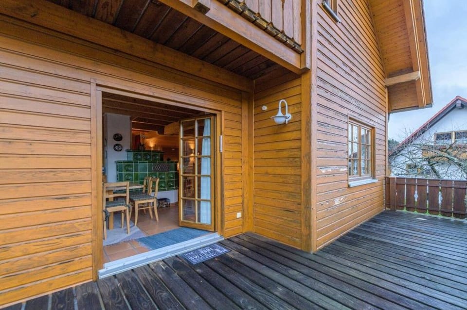 Holz Ferienhaus - offene Galerie, Kachelofen Vacation rental in Baden-Württemberg