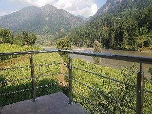 Sharda Lodge Neelum Valley AJK Vacation rental in Pakistan