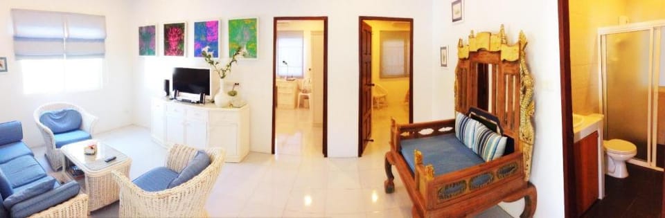 Modern 2 bed room villa  with private pool Villa in Chon Buri Changwat