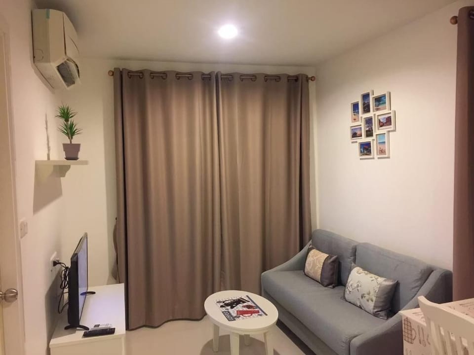 Energy Hua Hin - Pool View, Private Beach, Fitness Apartment in Thailand