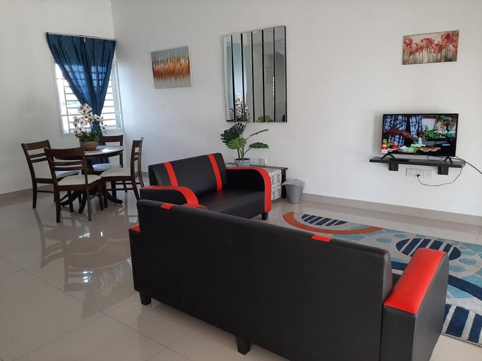 1st homestay @ pagoh edu hub Vacation rental in Johor