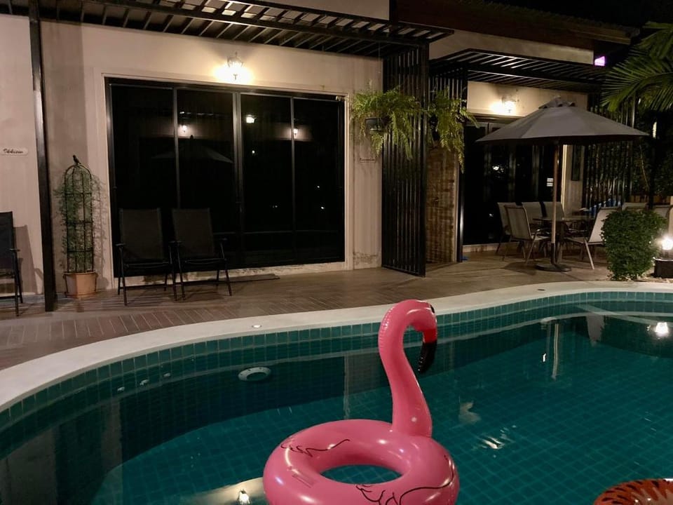 Barbe La Maison [1 room] Villa in Hua Hin District