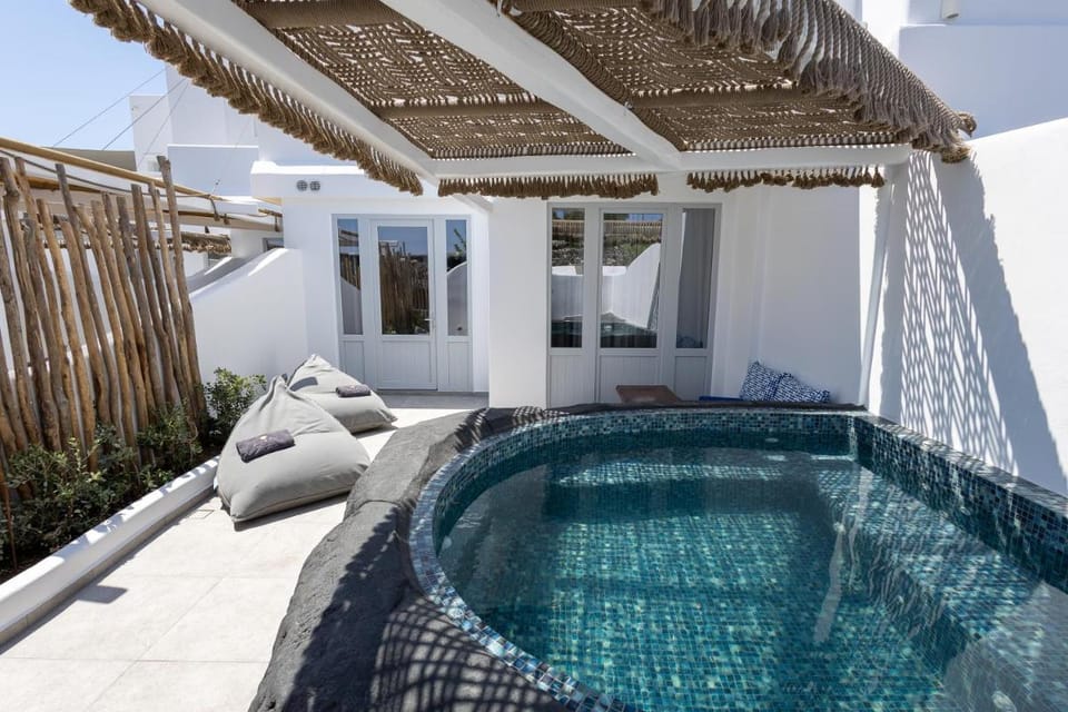 Soil of Sun Luxury Villas Resort in Santorini