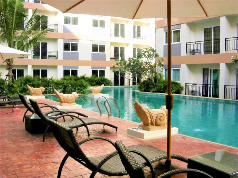 Park Lane Resort Pattaya 2 bedroom condo fully equiped Vacation rental in Pattaya City