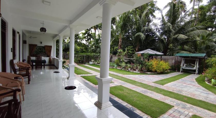 Geethani Tourist Home Polonnaruwa Bed and Breakfast in Sri Lanka