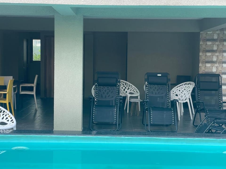 Neville's Villa - Pet friendly with Pool Villa in Maharashtra