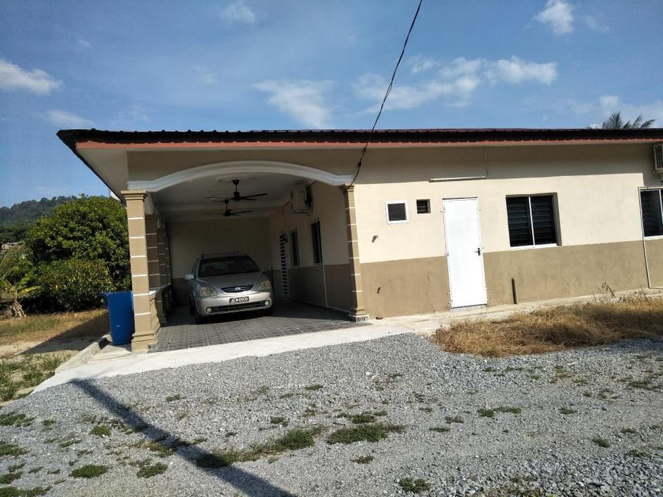 KAMYS HOMESTAY Vacation rental in Perak
