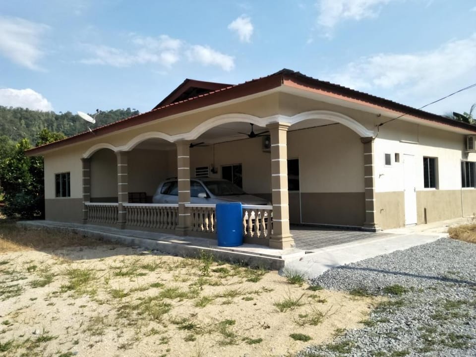 KAMYS HOMESTAY Vacation rental in Perak
