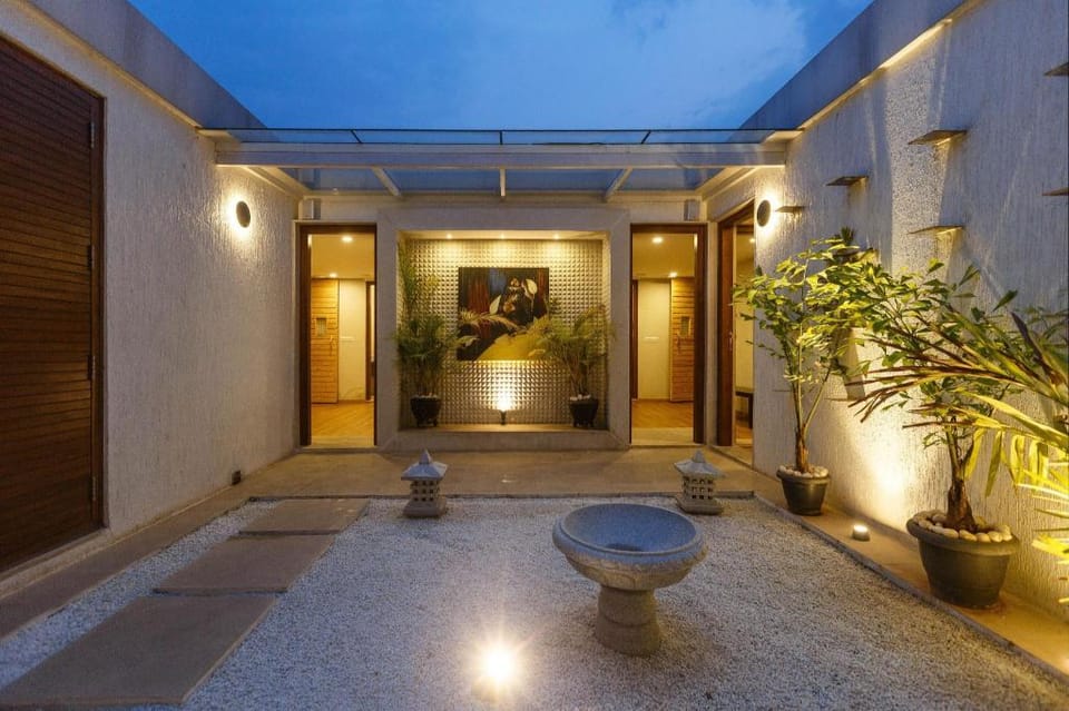 Moksh Garden Suites - Pool & Jacuzzi 102 Apartment in Bengaluru